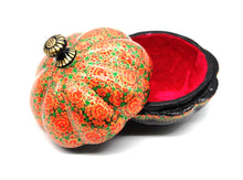 Load image into Gallery viewer, Artezen Large Umbra - Orange &amp; Green Luxury Trinket Gift Box - ärtɘzɘn
